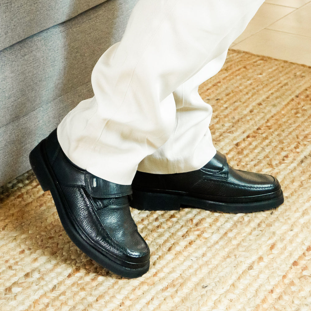  Iván - Zapato Formal Negro en Piel de Venado con Borrego Jarking 