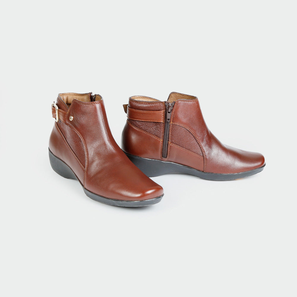 Botines piel de borrego con Hebilla en Tobillo Café Botines piel de borrego con Hebilla en Tobillo Café