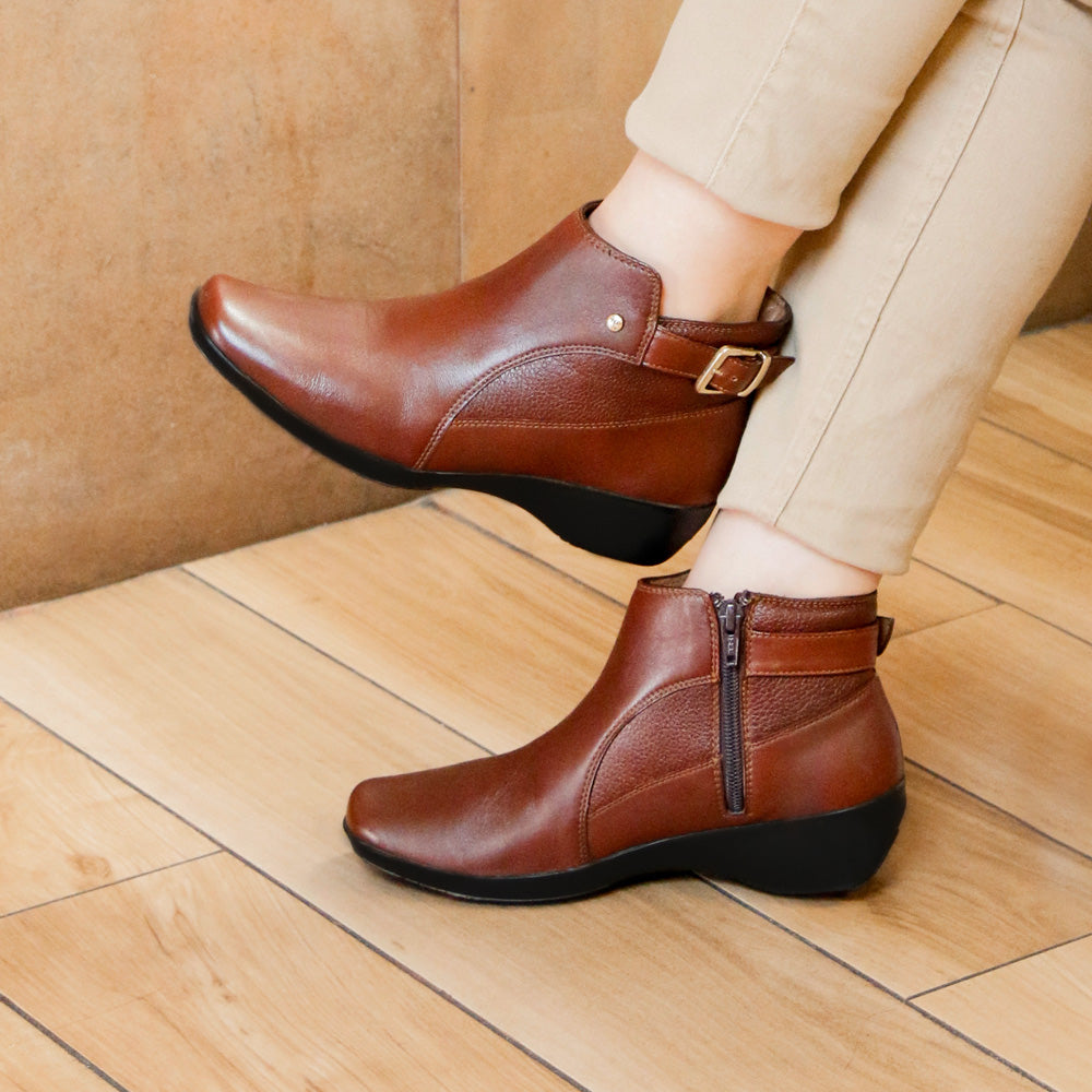 Botines para dama piel de borrego color café Botines para dama piel de borrego color café