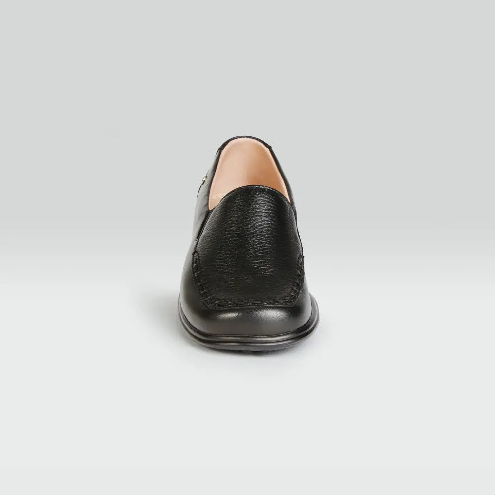 Laura - Zapato Casual en Piel de Venado con Borrego Acabado de Tejido Jarking   Laura - Zapato Casual en Piel de Venado con Borrego Acabado de Tejido Jarking
